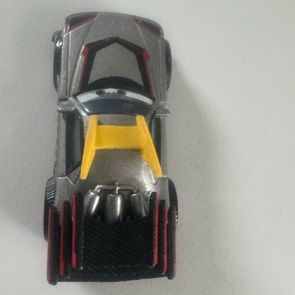 Disney / Pixar Cars Series 3 Kabuto Diecast Car loose - Picture 7 of 7
